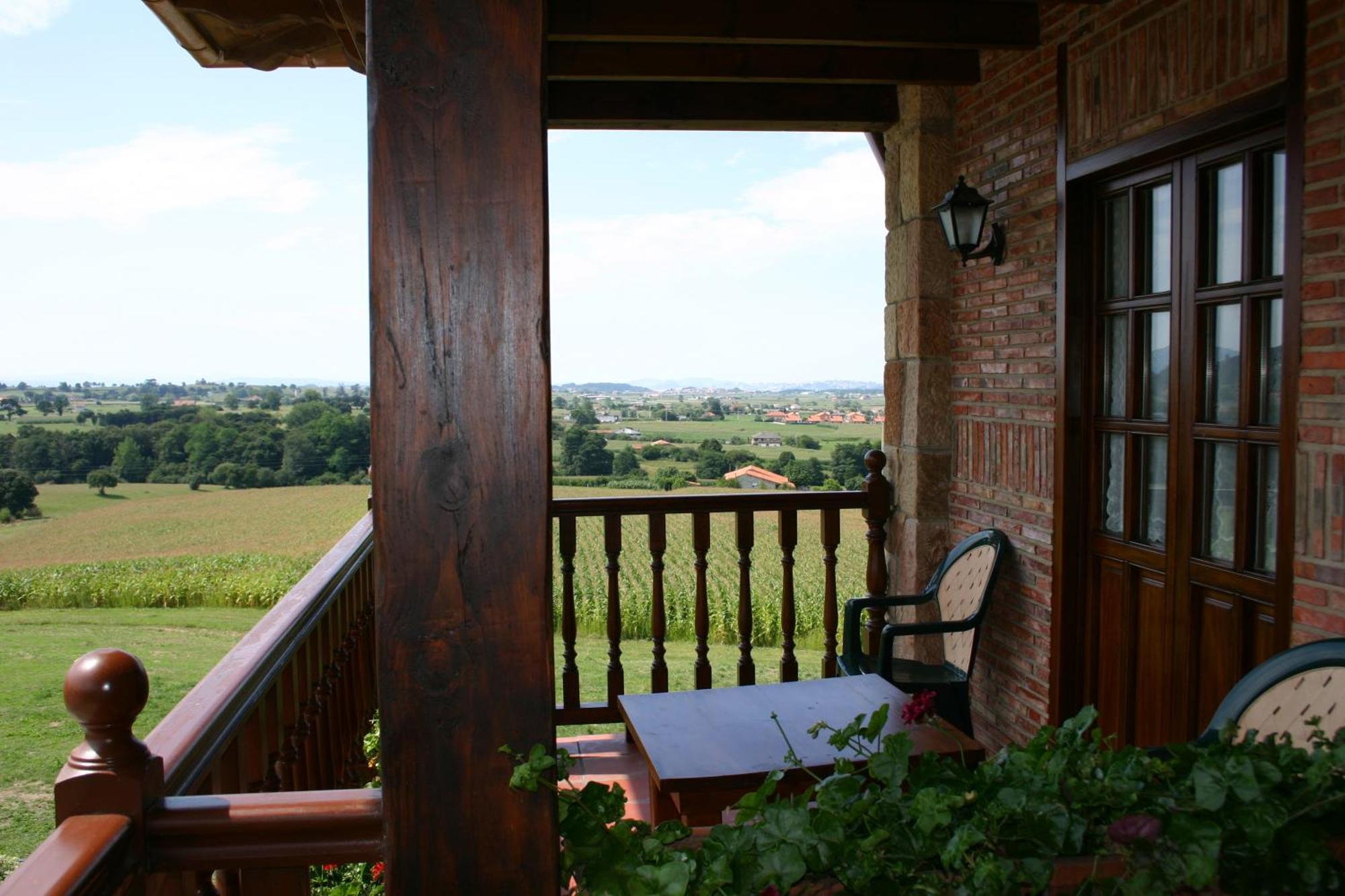 Habitaciones Y Estudios- Hotel "Posada De Cantabria El Solar" - Cenas Y Gintonic- Bar -Terraza Panoramica Galizano Luaran gambar