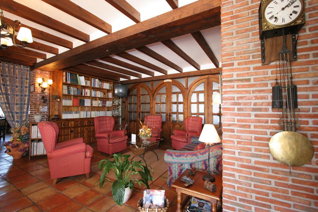 Habitaciones Y Estudios- Hotel "Posada De Cantabria El Solar" - Cenas Y Gintonic- Bar -Terraza Panoramica Galizano Luaran gambar