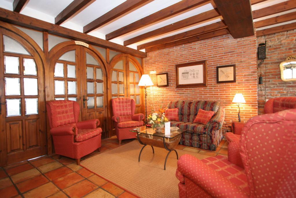 Habitaciones Y Estudios- Hotel "Posada De Cantabria El Solar" - Cenas Y Gintonic- Bar -Terraza Panoramica Galizano Luaran gambar