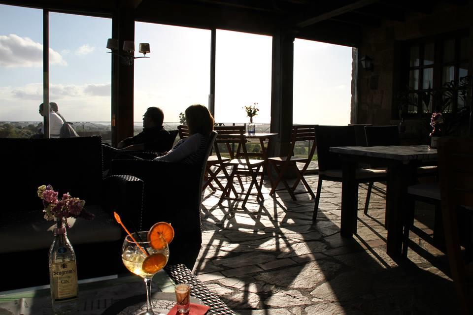 Habitaciones Y Estudios- Hotel "Posada De Cantabria El Solar" - Cenas Y Gintonic- Bar -Terraza Panoramica Galizano Luaran gambar
